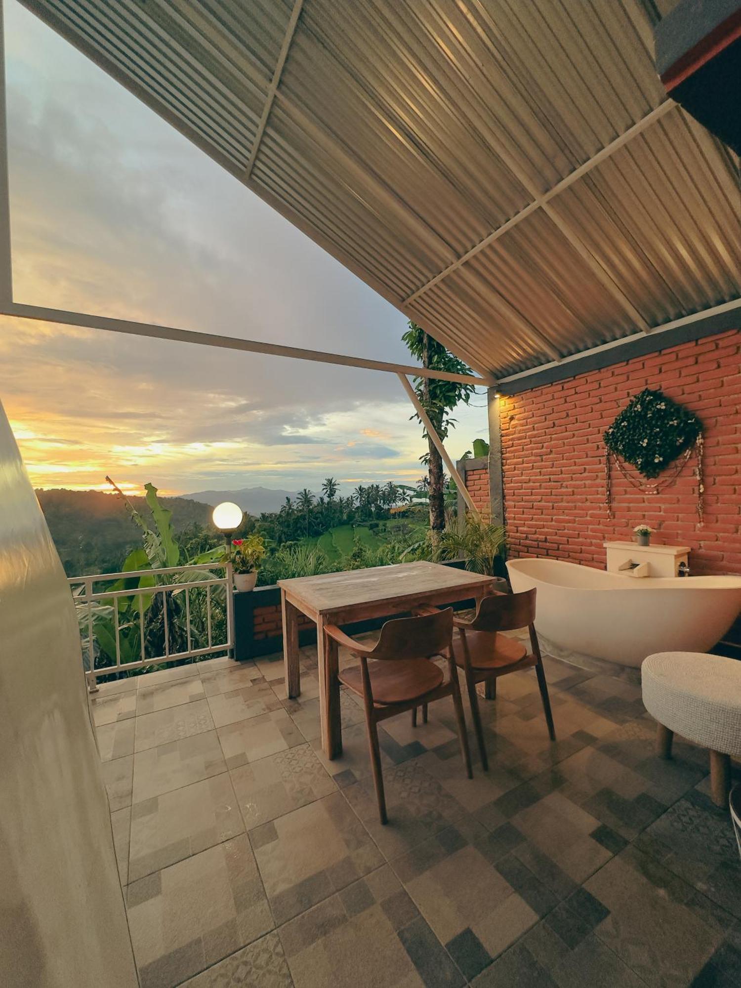 Moondock Luxury Camp Ξενοδοχείο Munduk Εξωτερικό φωτογραφία